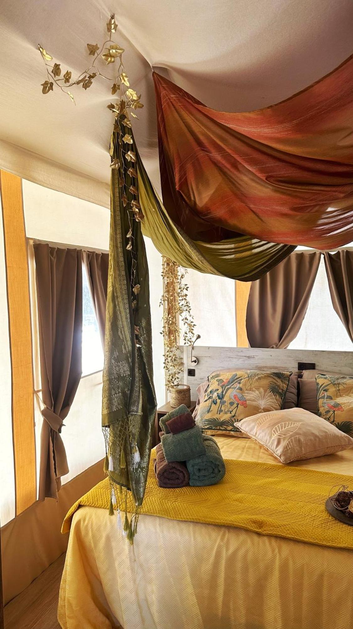 Ciriga Sicily Glamping Resort ซานตามาเรีย เดล โฟกัลโล ภายนอก รูปภาพ